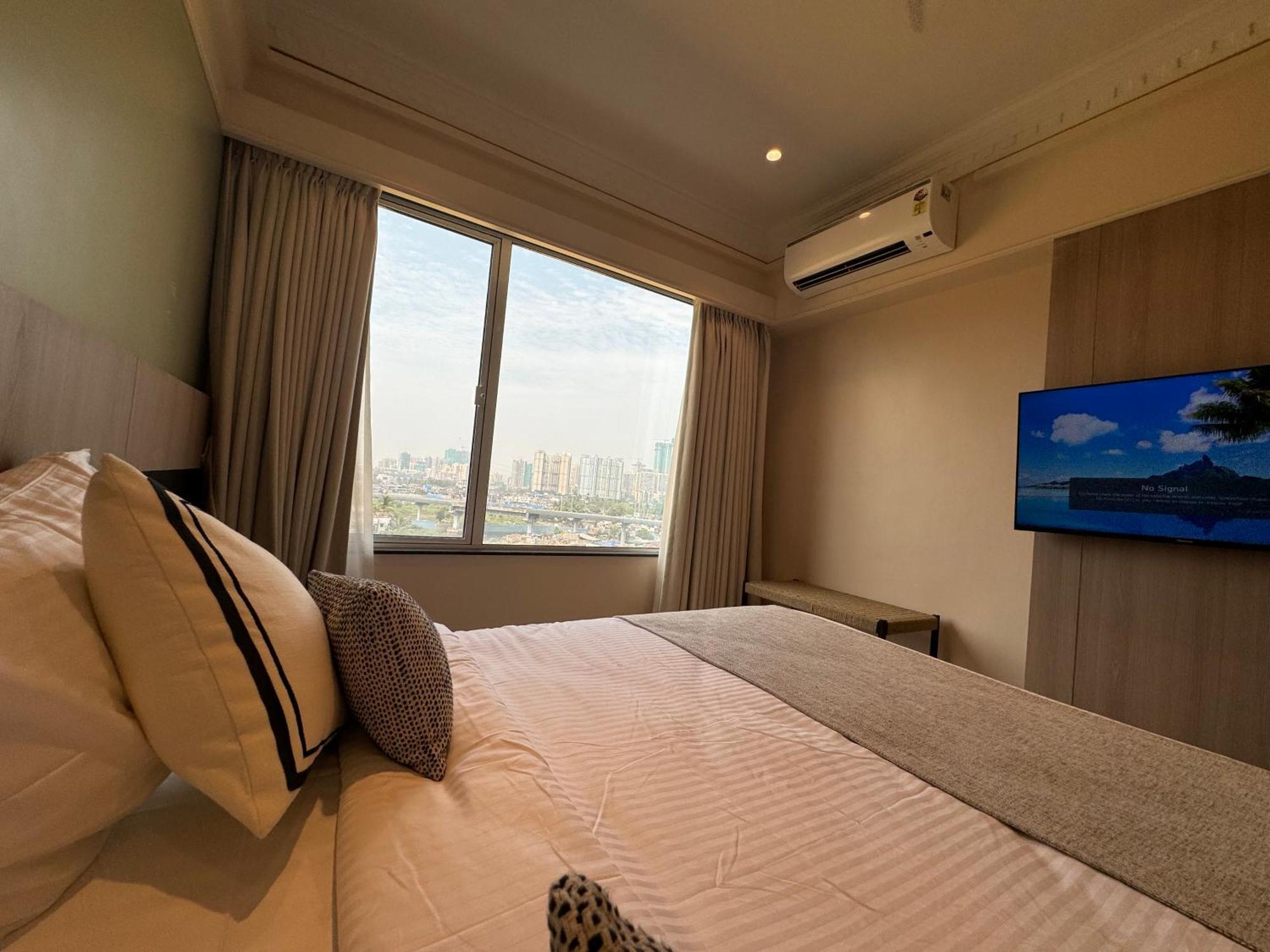 Hotel House, Malad Mumbai (Bombay)